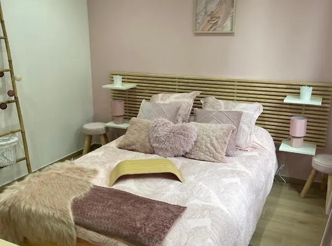 Adelyna Cosy